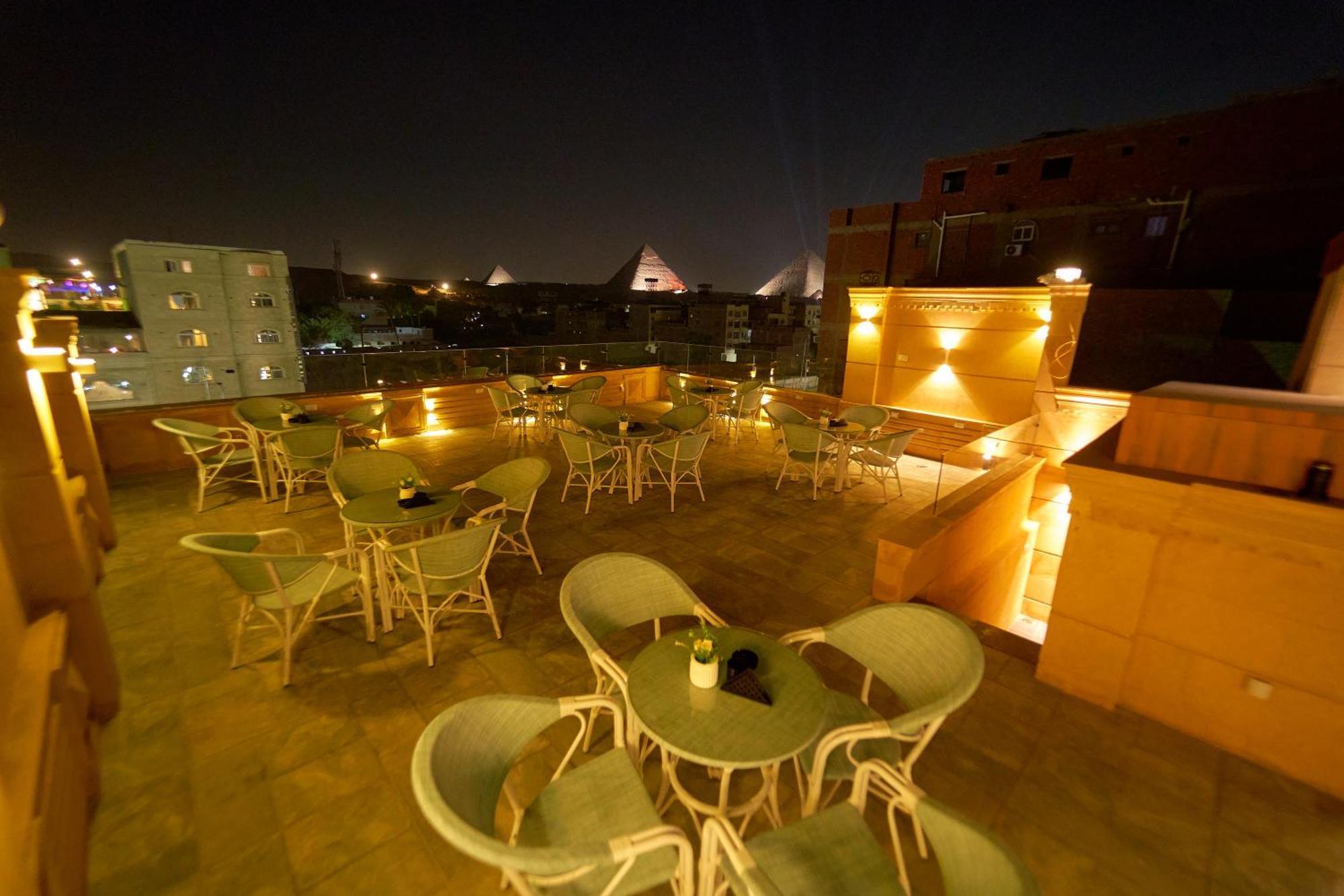 Crown Pyramids View Hotel Giza Eksteriør billede