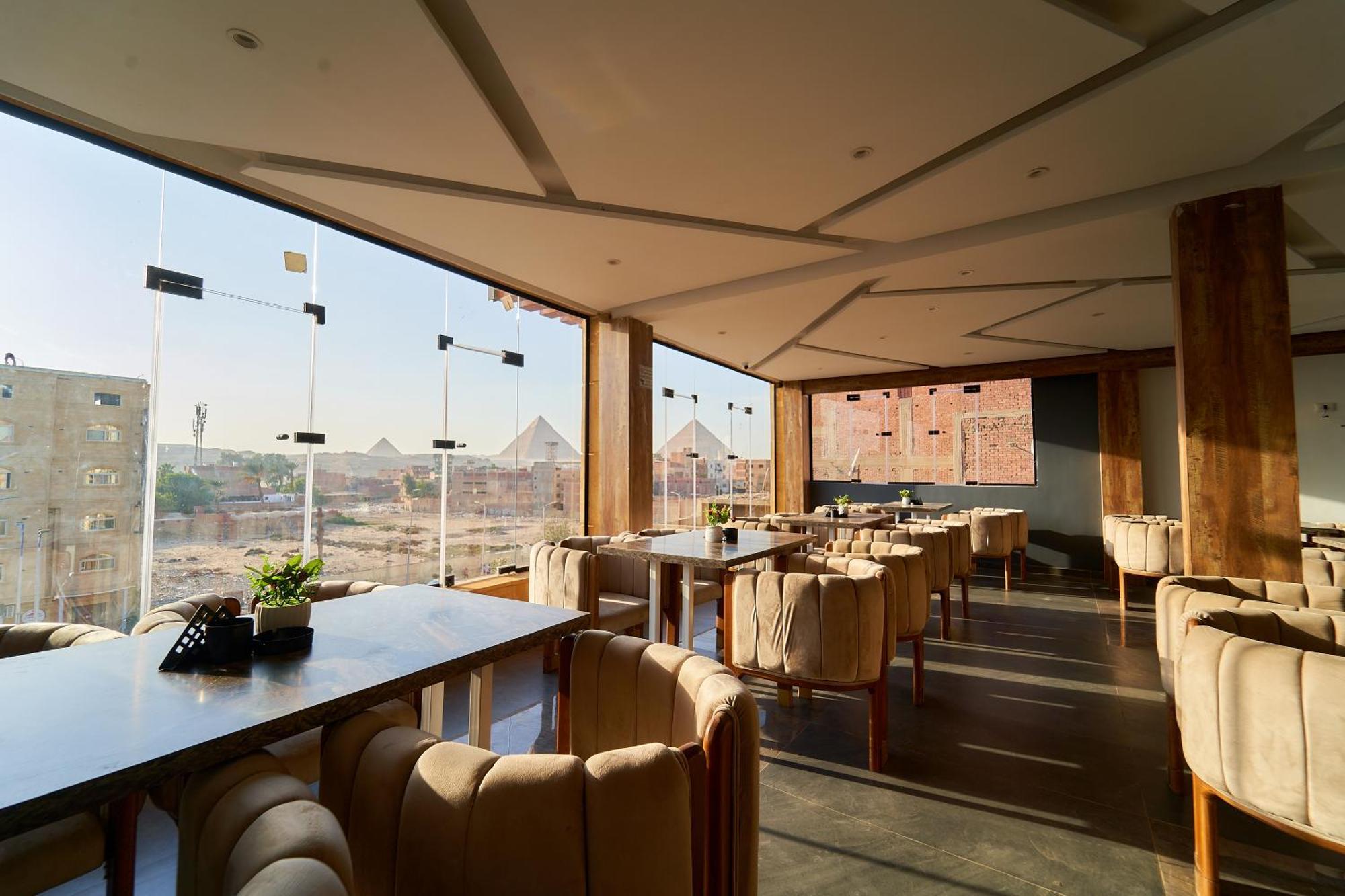 Crown Pyramids View Hotel Giza Eksteriør billede